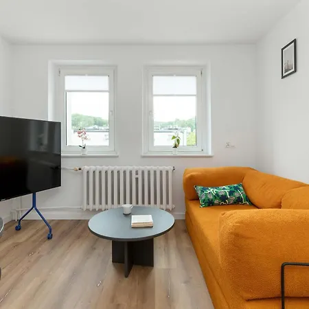 公寓 Spacious In For 6 People By Renters 格丁尼亚