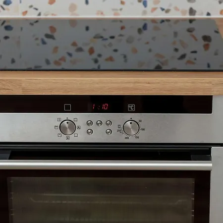 Spacious In For 6 People By Renters 公寓